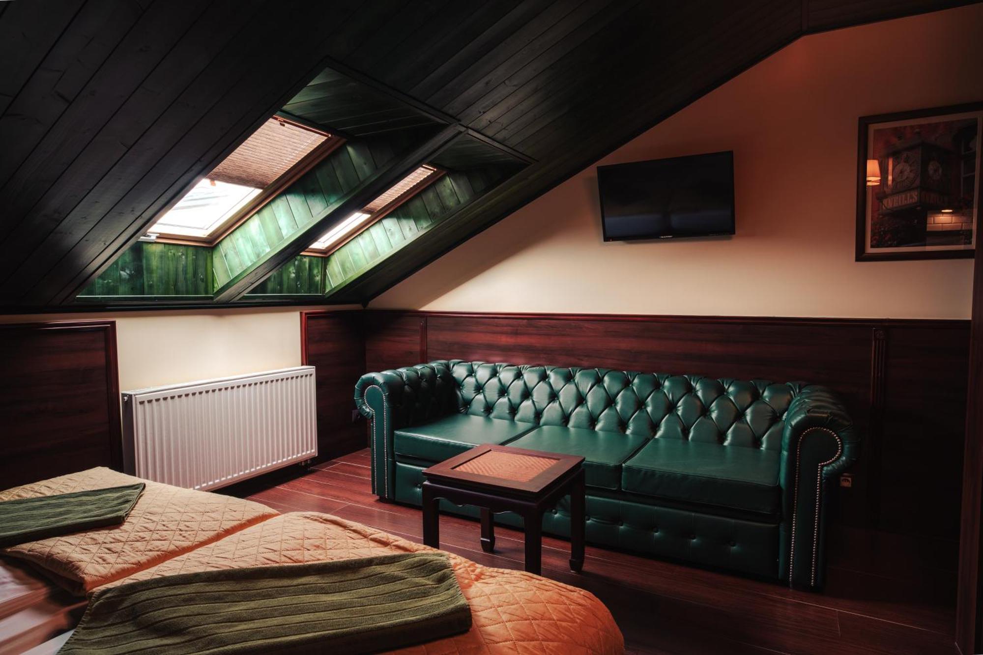 Shoemaker Irish Pub & Accommodation Kielce Exterior photo